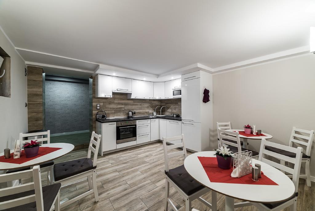 Hostel Filip 2 Гданьск Экстерьер фото
