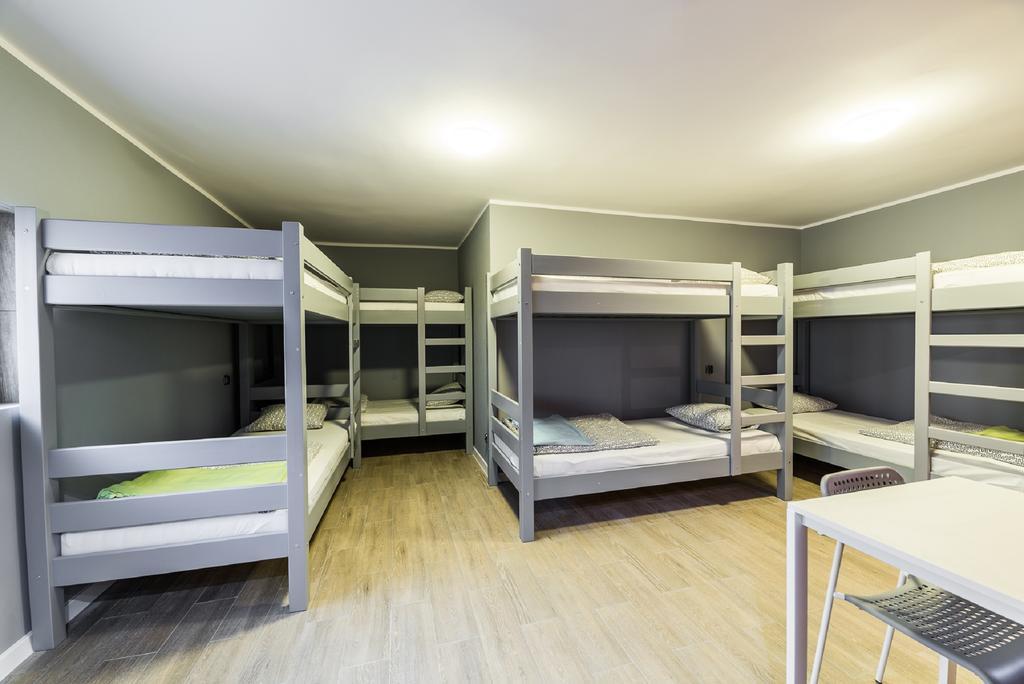 Hostel Filip 2 Гданьск Экстерьер фото